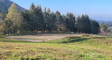Lokacija: Obalno - kraška, Divača, Senožeče