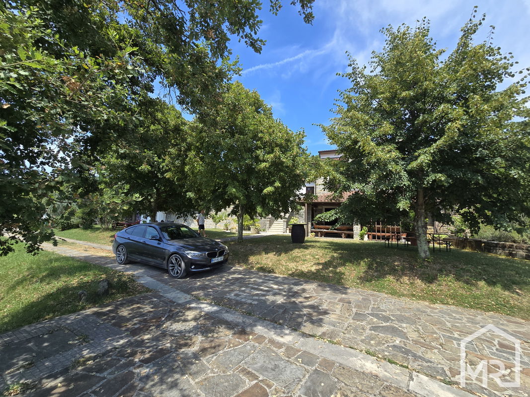 Location: Coastal-Karst, Koper, Puče