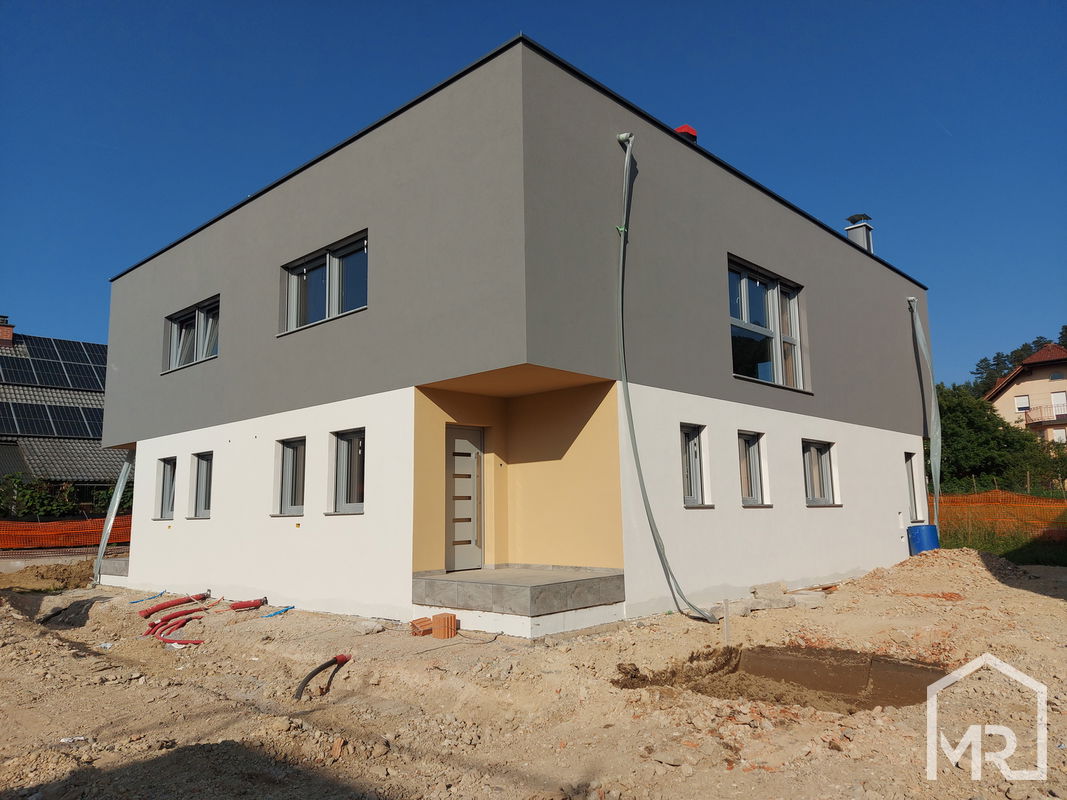Location: Ljubljana City, Moste-Polje, Sostro