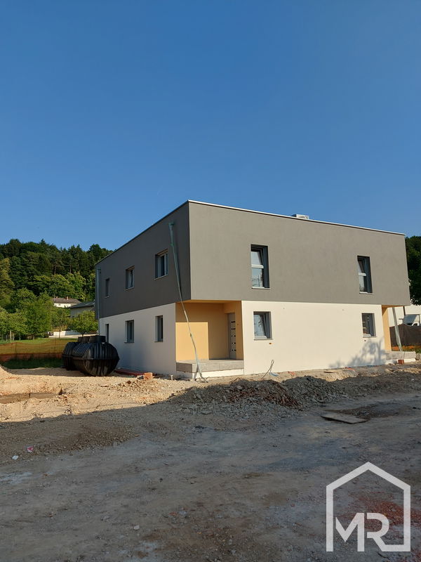 Location: Ljubljana City, Moste-Polje, Sostro