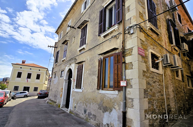 Nepremičnina: Prodaja, Stanovanje, 2-sobno Lokacija: Obalno - kraška, Koper, Center