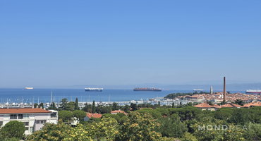Lokacija: Obalno - kraška, Izola, Livade