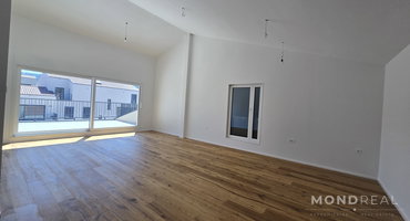 Lokacija: Obalno - kraška, Izola, Livade