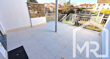 Location: Coastal-Karst, Koper, Center