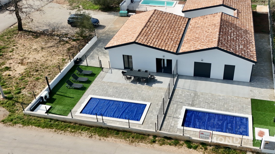 Lokacija: Hrvaška, Istarska županija, Poreč, Gedići