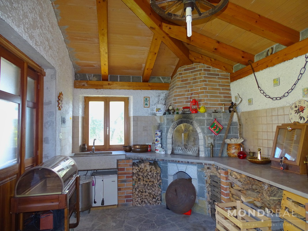 Lokacija: Obalno - kraška, Koper, Pomjan
