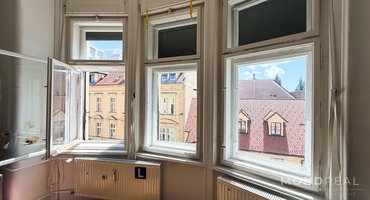 Lokacija: Ljubljana mesto, Center, Center