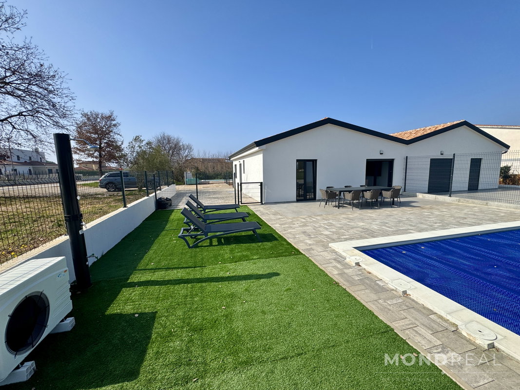 Lokacija: Hrvaška, Istarska županija, Poreč, Gedići