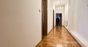 Lokacija: Ljubljana mesto, Center, Center