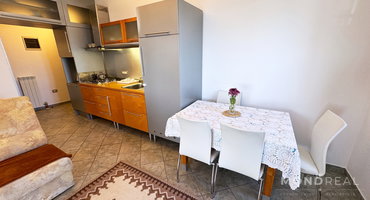 Lokacija: Obalno - kraška, Koper, Žusterna