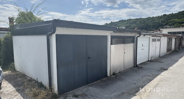 Lokacija: Obalno - kraška, Koper, Prisoje