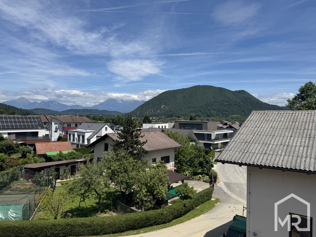 Location: Ljubljana City, Šiška, Stanežiče