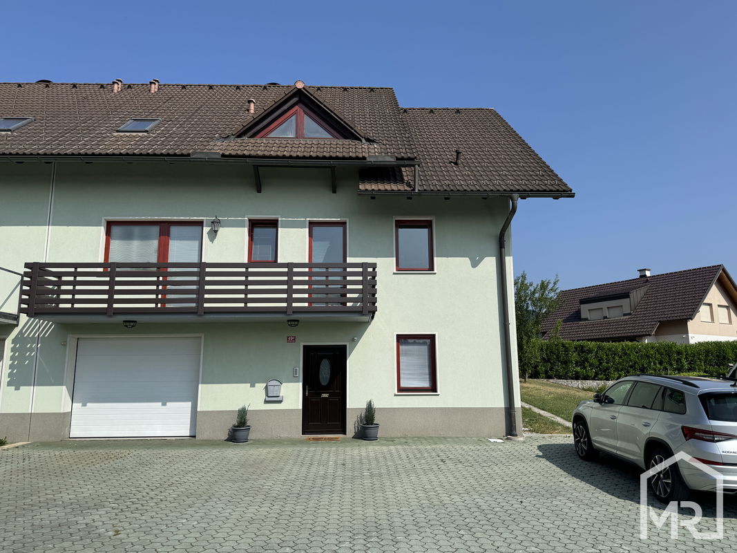 Lokacija: Ljubljana okolica, Vrhnika, Vrhnika