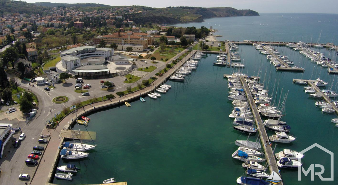 Location: Coastal-Karst, Izola, Izola