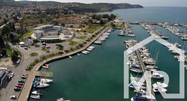 Location: Coastal-Karst, Izola, Izola