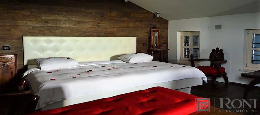 Location: Coastal-Karst, Koper