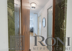 Lokacija: Ljubljana mesto, Center