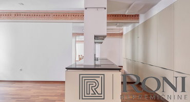 Location: Ljubljana mesto, Center, Center