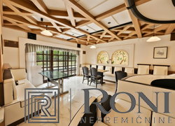 Location: Ljubljana okolica, Velike Lašče, Turjak