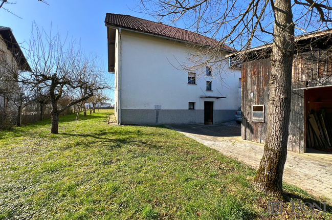 Lokacija: Ljubljana okolica, Vrhnika, Bevke