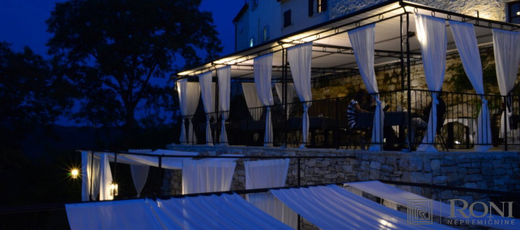 Location: Hrvaška, Istarska županija, Buje