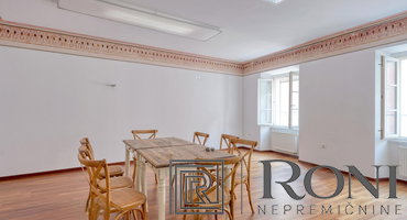 Location: Ljubljana mesto, Center, Center