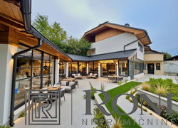 Location: Ljubljana okolica, Velike Lašče, Turjak