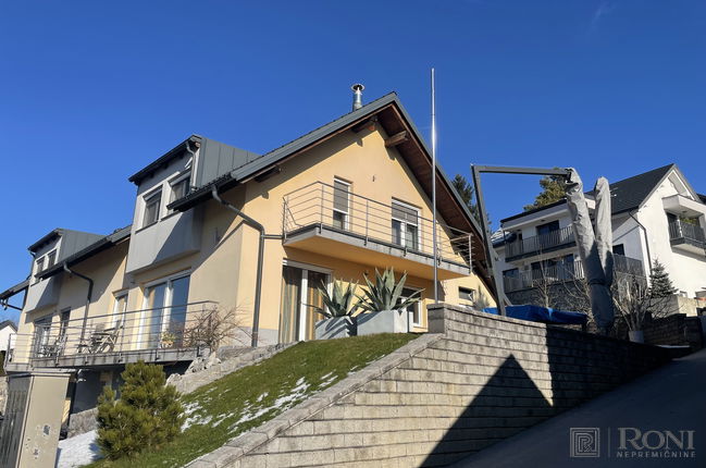Lokacija: Ljubljana okolica, Škofljica, Gradišče