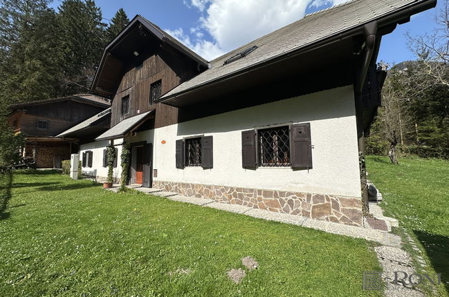 Lokacija: Gorenjska, Tržič, Podljubelj