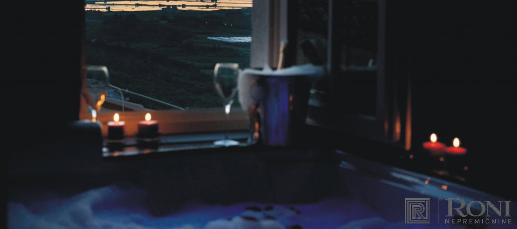 Location: Hrvaška, Istarska županija, Buje