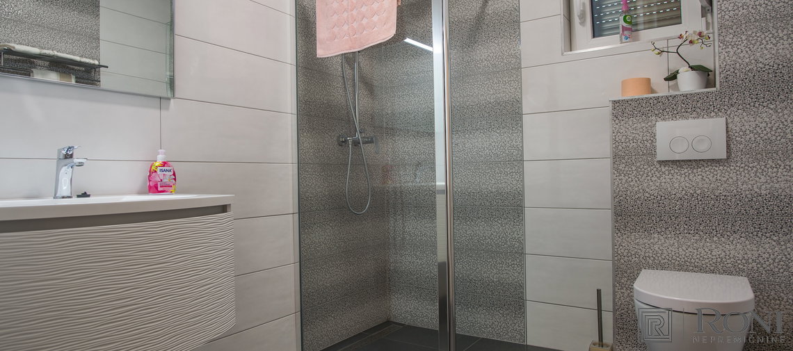 Location: Hrvaška, Šibensko-kninska županija, Rogoznica