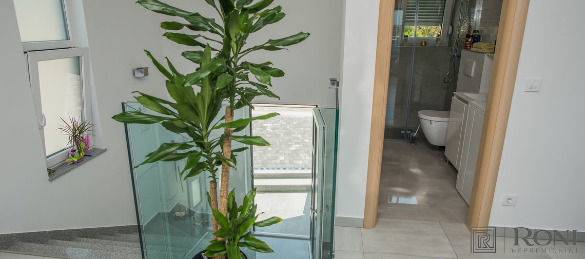 Location: Hrvaška, Šibensko-kninska županija, Rogoznica