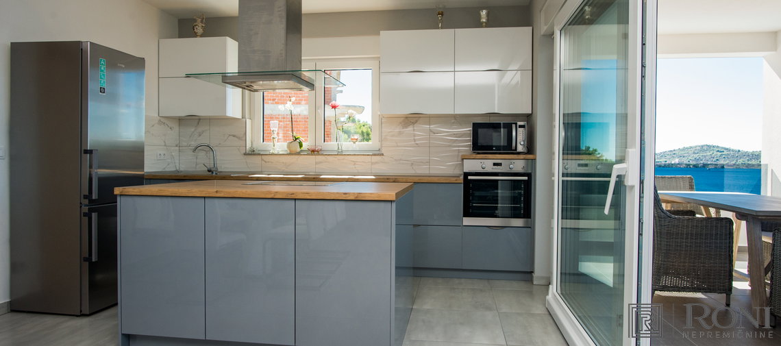 Location: Hrvaška, Šibensko-kninska županija, Rogoznica