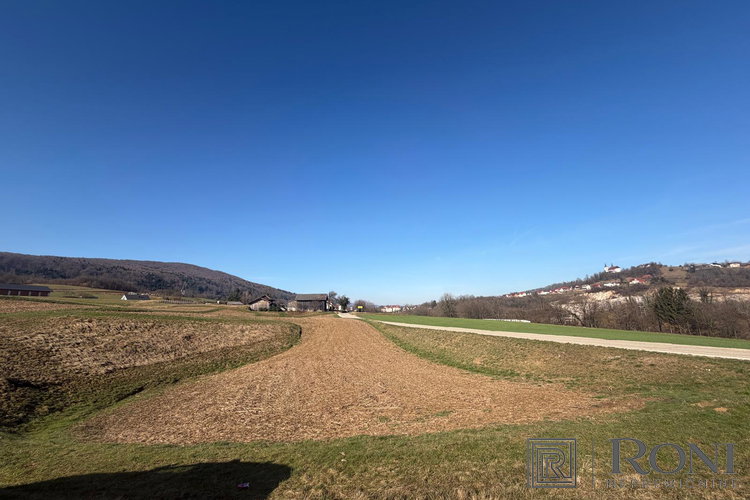 Lokacija: Jugovzhodna Slovenija, Žužemberk