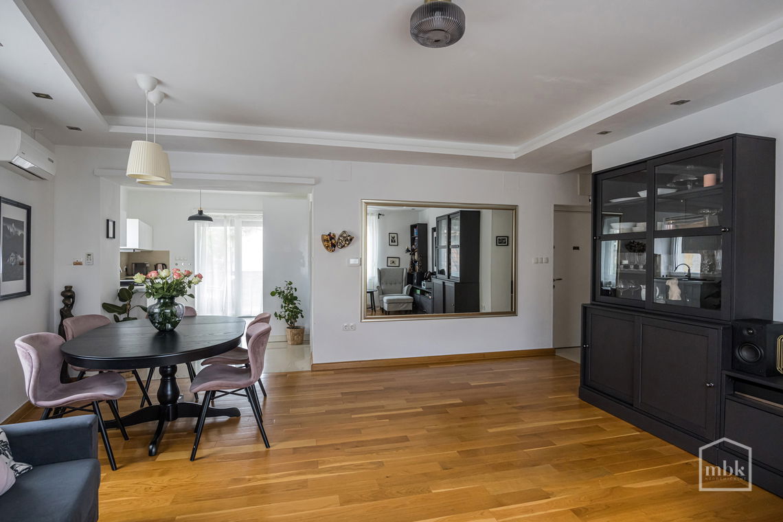 Lokacija: Ljubljana mesto, Center, Center