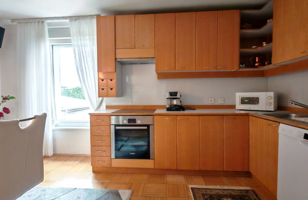 Lokacija: Ljubljana mesto, Šiška, Zg. Šiška