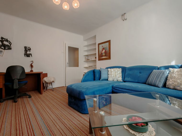 Lokacija: Ljubljana mesto, Šiška, Koseze