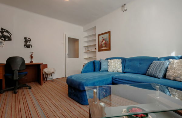 Lokacija: Ljubljana mesto, Šiška, Koseze