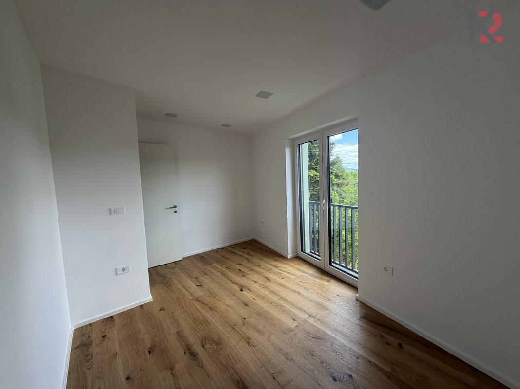Location: Ljubljana okolica, Logatec, Logatec