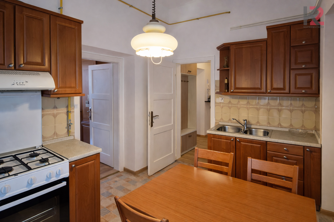 Lokacija: Podravska, Maribor, Center