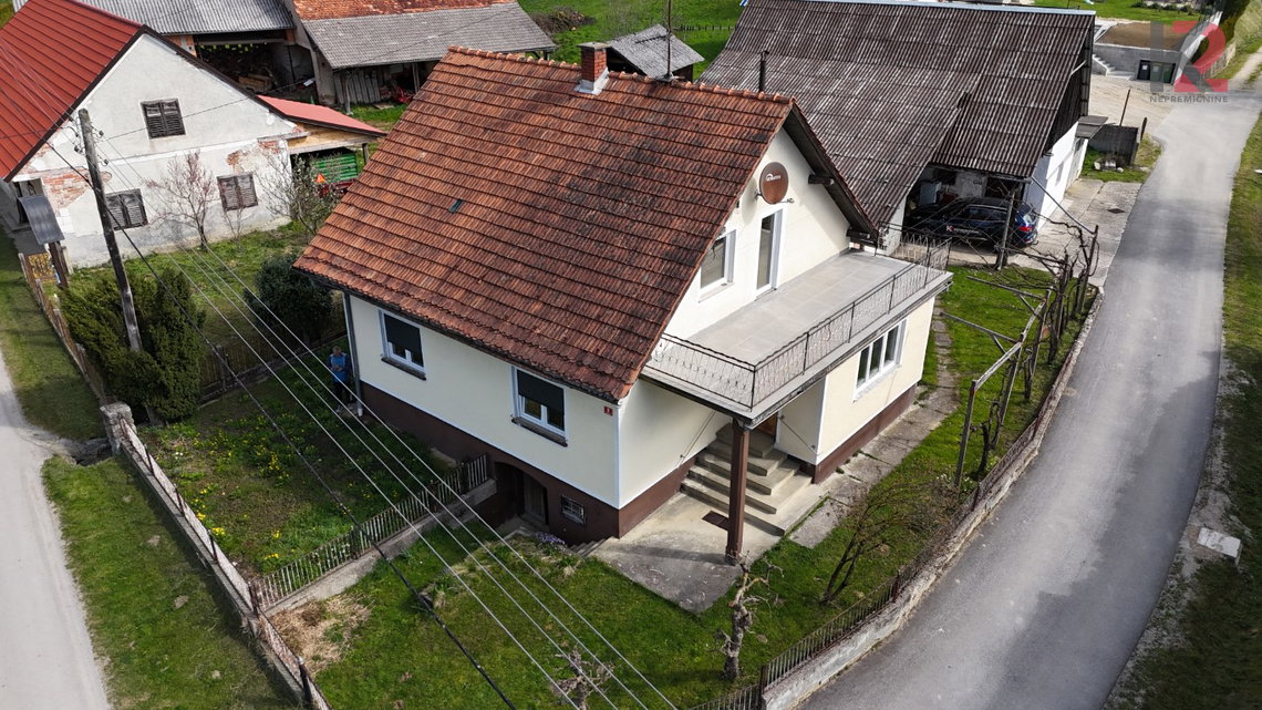 Lokacija: Podravska, Makole, Stopno