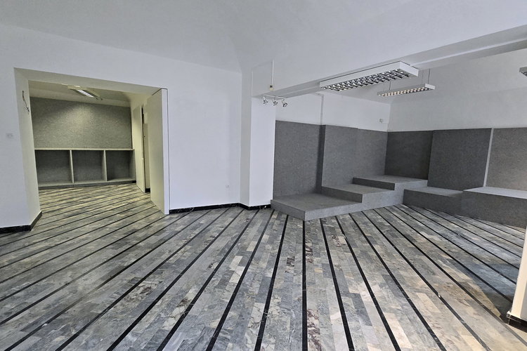 Location: Lubiana, Center, Center