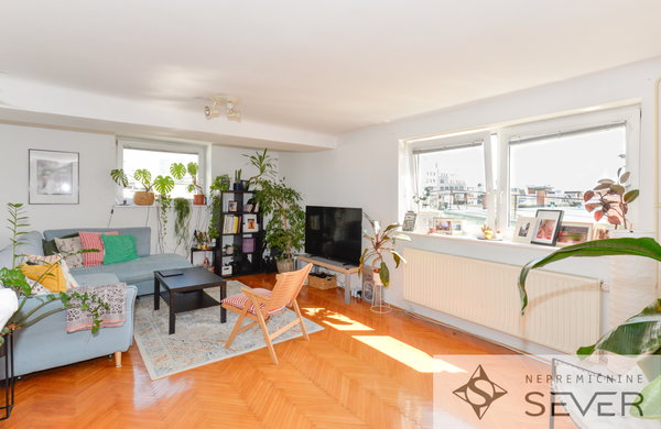 Lokacija: Ljubljana mesto, Center, Center