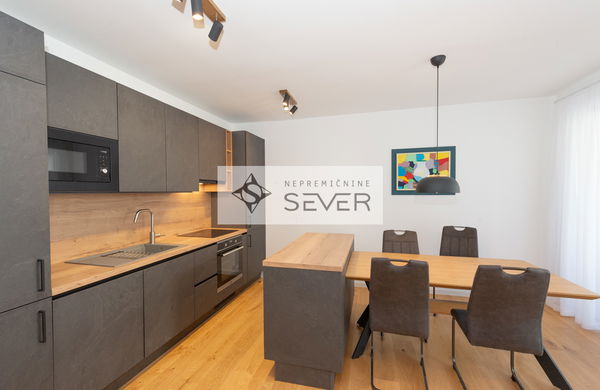 Lokacija: Ljubljana mesto, Moste-Polje, Zelena jama