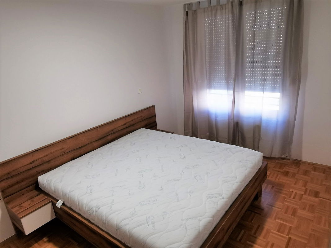 Lokacija: Notranjsko - kraška, Postojna, Postojna