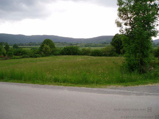 Lokacija: Obalno - kraška, Divača, Senožeče