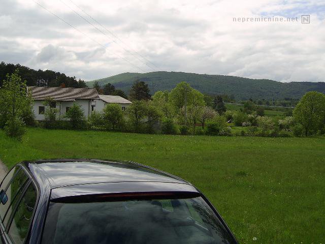 Lokacija: Obalno - kraška, Divača, Senožeče