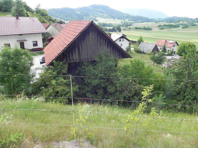 Lokacija: Notranjsko - kraška, Cerknica, Unec