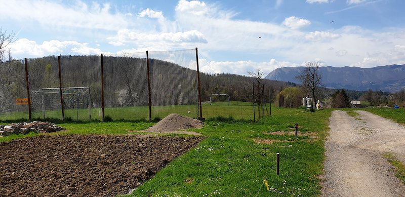 Lokacija: Notranjsko - kraška, Postojna, Orehek