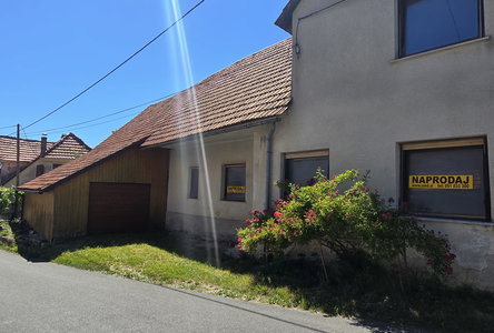 Lokacija: Notranjsko - kraška, Postojna, Studeno